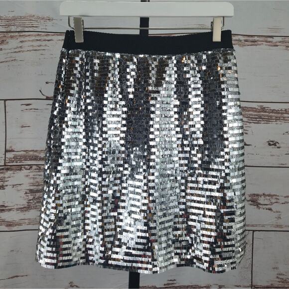 Motel Rocks Sequined Cochlea Mini Skirt Silver Size Medium - Picture 1 of 8